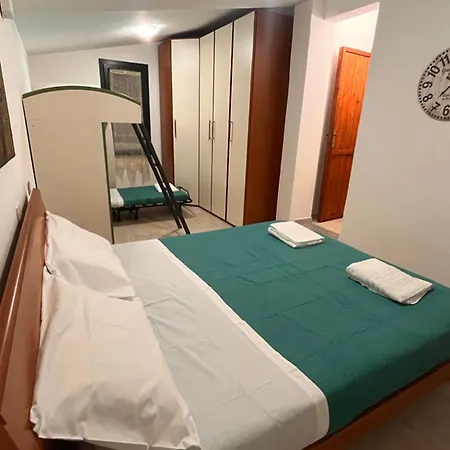 Διαμέρισμα Sole Mare 3 *